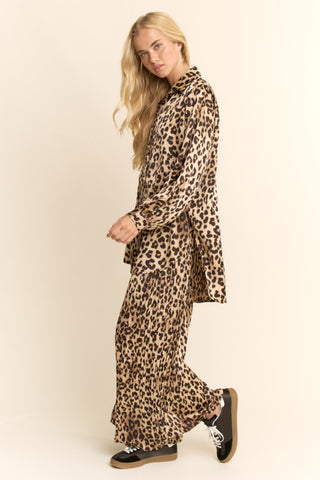 silky cheetah set with pleated pants